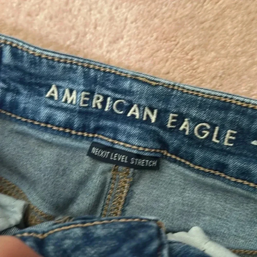 American Eagle Hi-Rise Shortie Denim Shorts - Picture 4 of 6